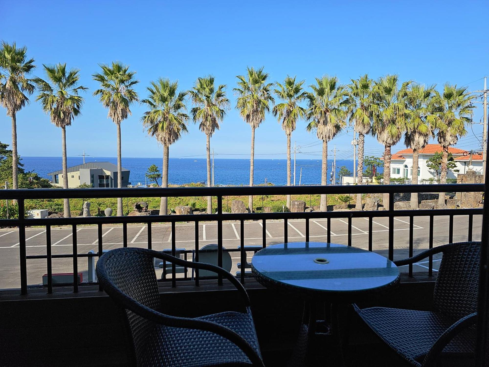 Sea Cliff Hotel Чечжу Екстер'єр фото
