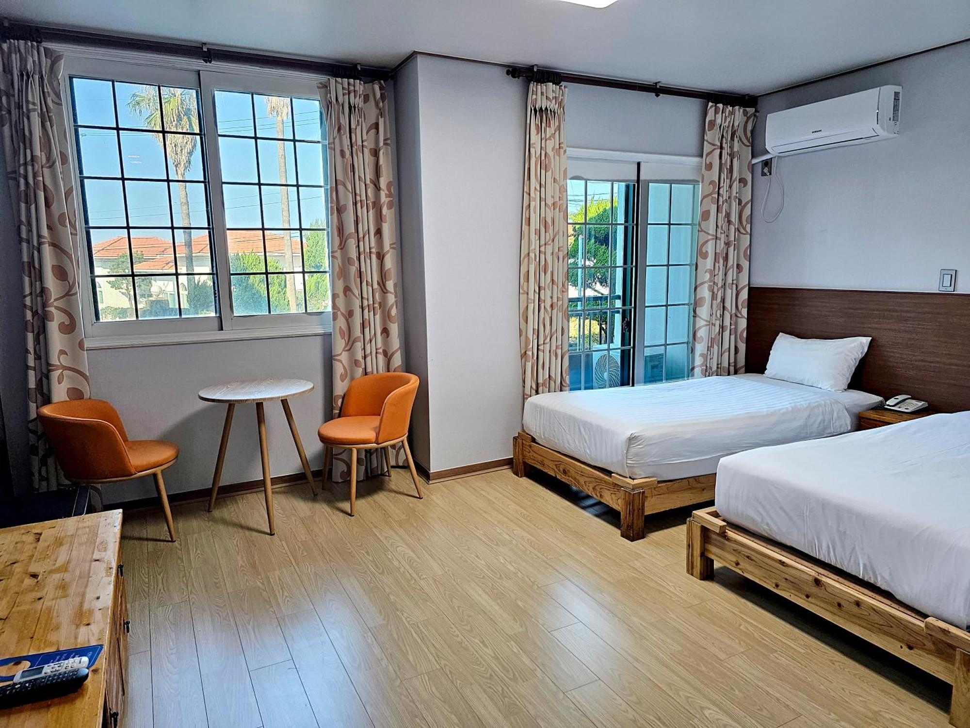 Sea Cliff Hotel Чечжу Екстер'єр фото