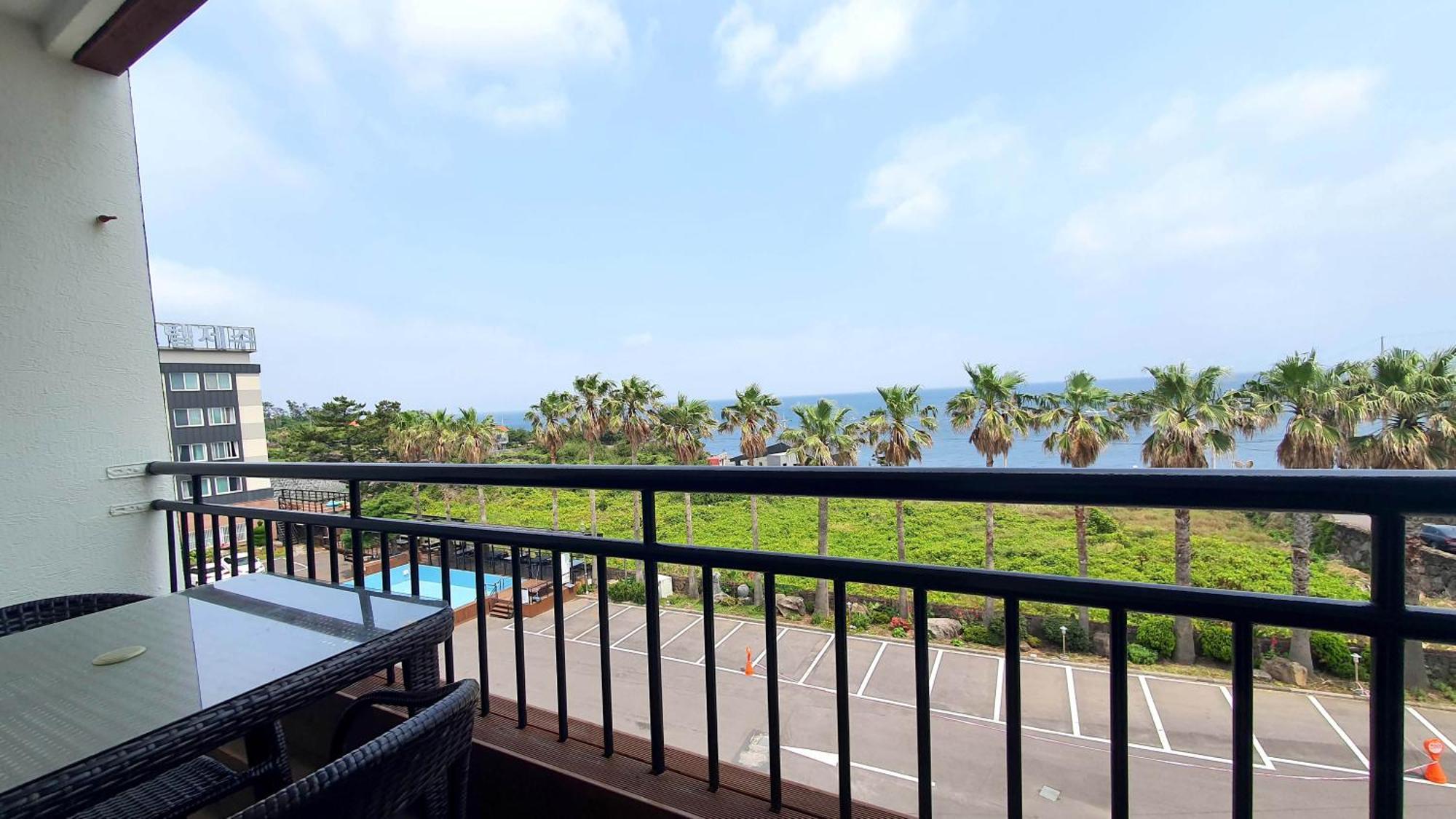 Sea Cliff Hotel Чечжу Екстер'єр фото
